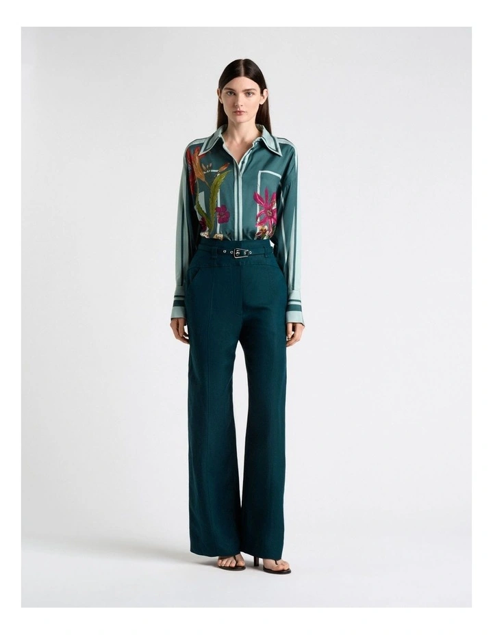 Linen Blend Belted Wide Leg Pant in Pine image 4