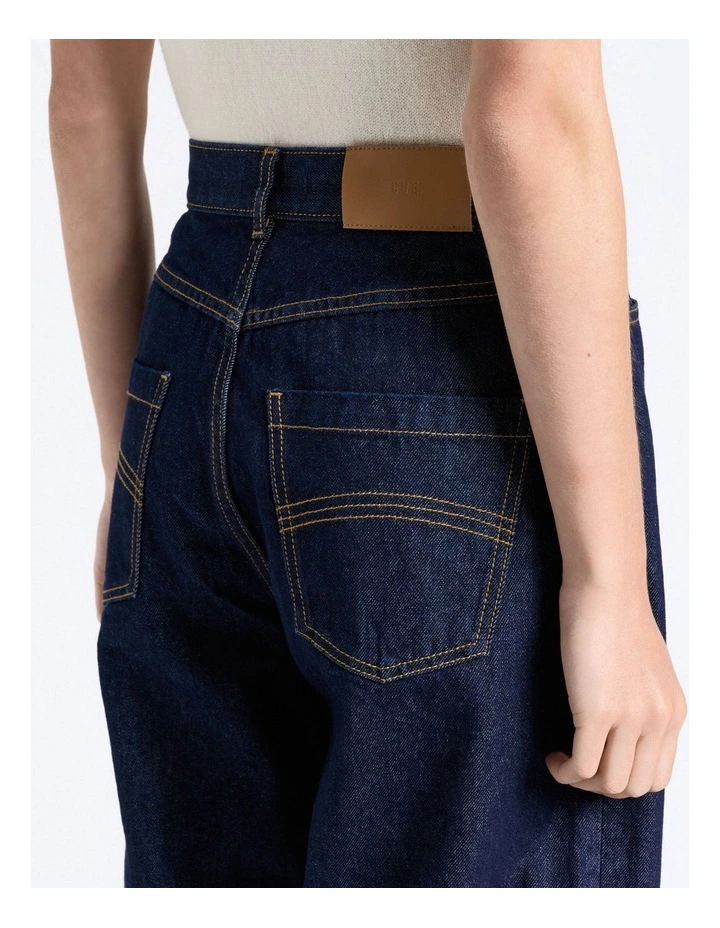 Barrel Leg Cropped Jean image 3