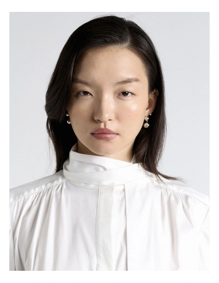 Stretch Cotton Blouse in White image 4