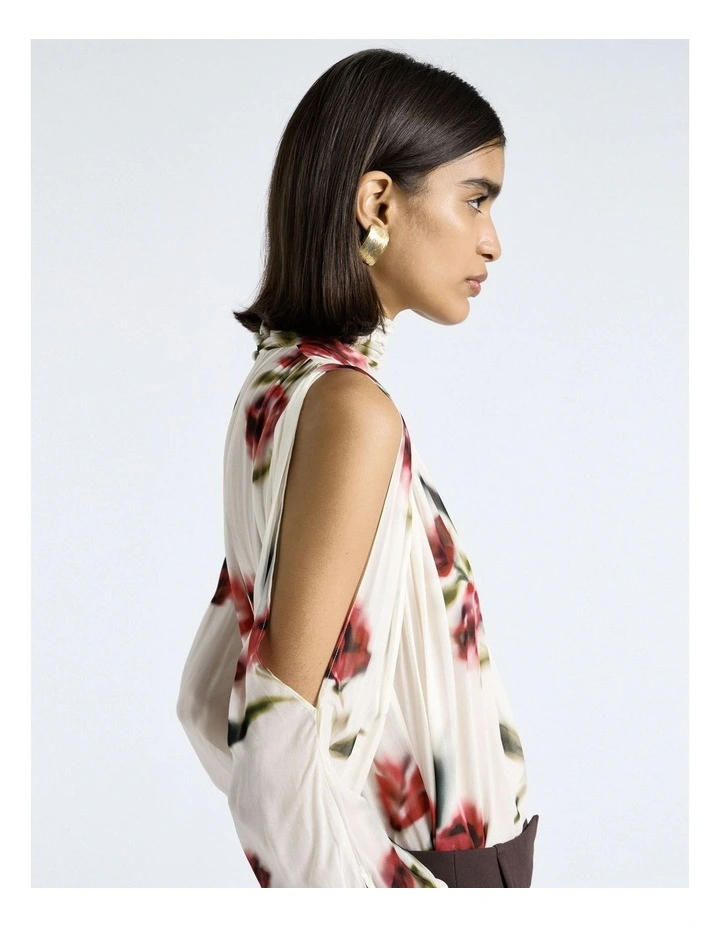 Blurred Floral Georgette Split Sleeve Top in Floral image 3