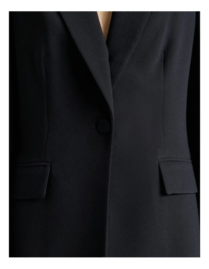 Crepe Boyfriend Blazer in Black image 3