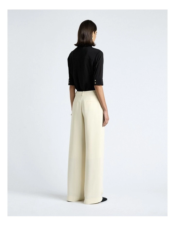 Short Sleeve Fitted Shirt image 2