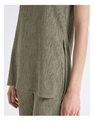 Olive colour