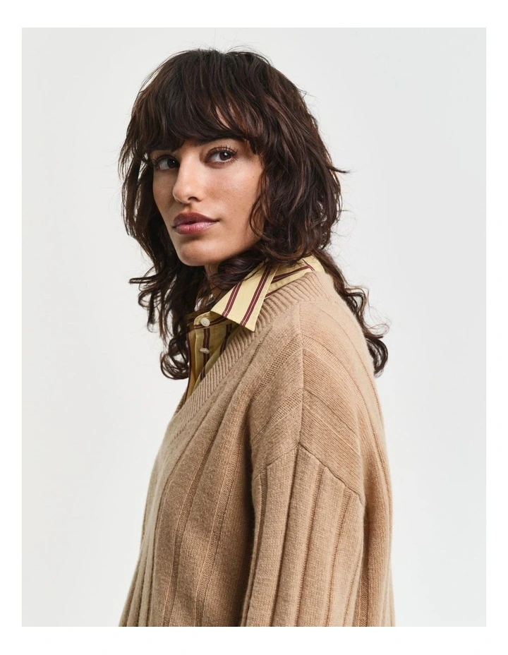 Wide Ribbed Wool V-Neck Knit in Caramel Beige image 5
