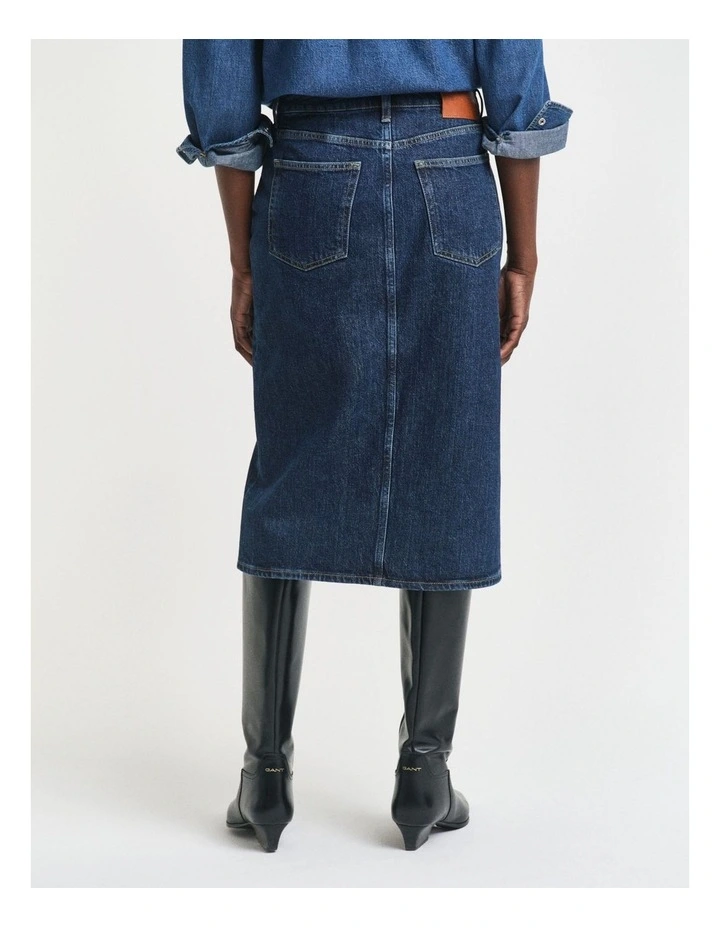 Buttoned Midi Denim Skirt in Dark Blue Worn In image 2