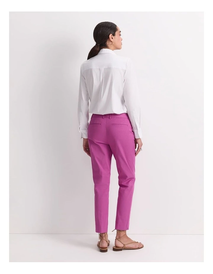 Evie Capri Pant in Pink image 2