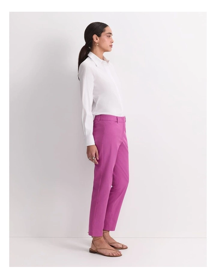 Evie Capri Pant in Pink image 4