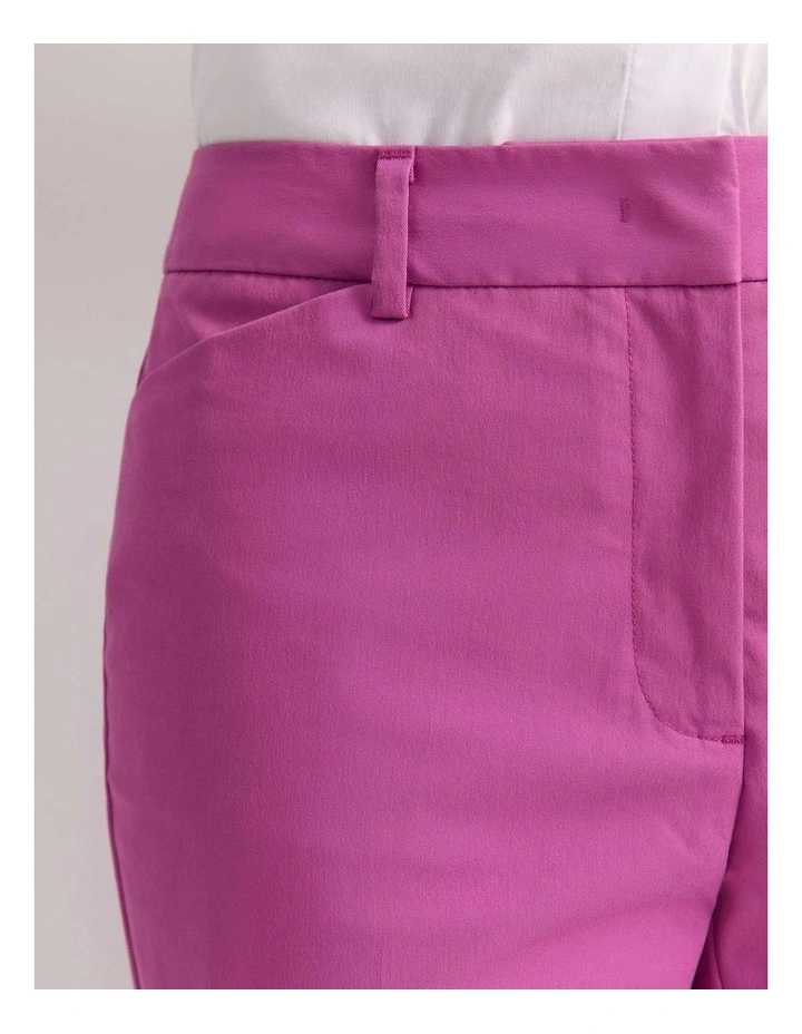Evie Capri Pant in Pink image 5