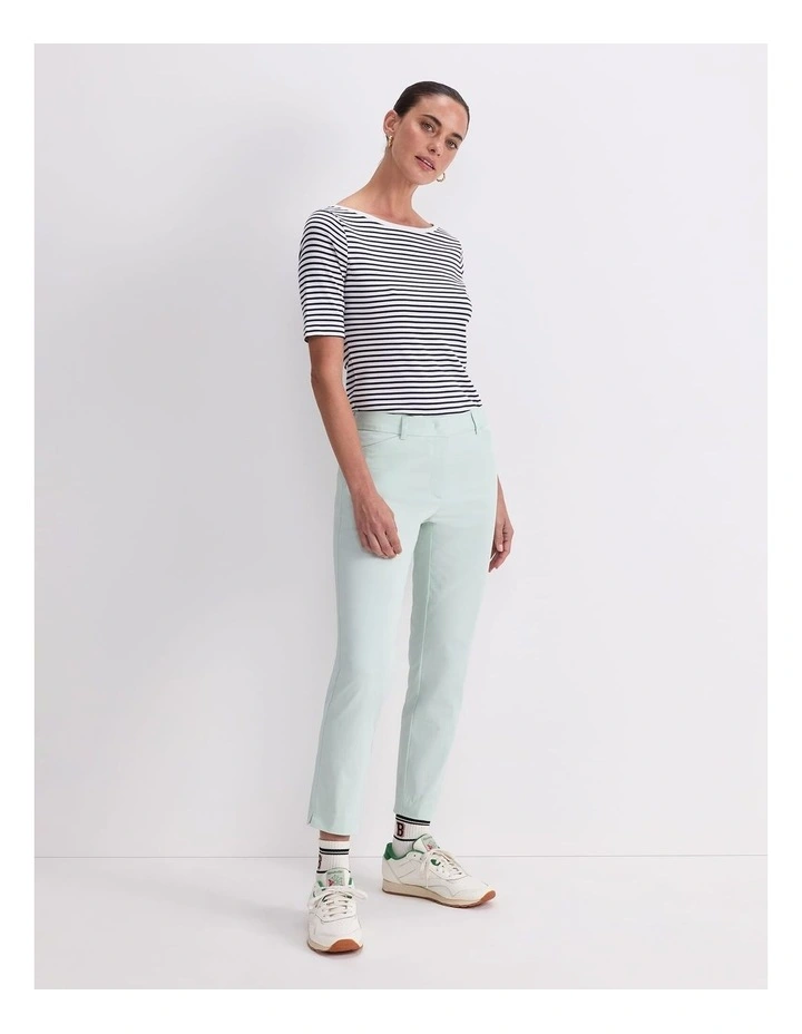 Evie Capri Pant image 3