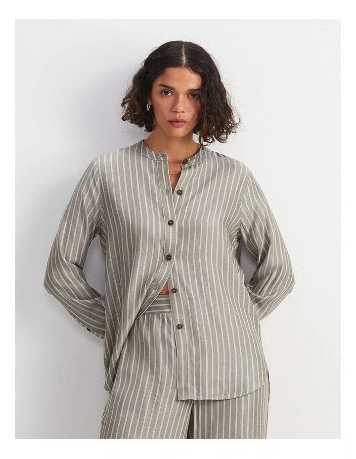 Solene Yarn-Dyed Shirt in Khaki/White image 1