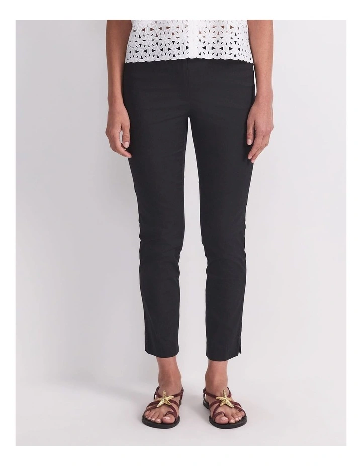 Evie Capri Pant image 3