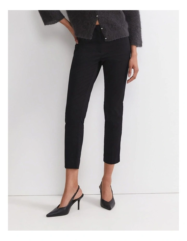 Evie Capri Pant image 6