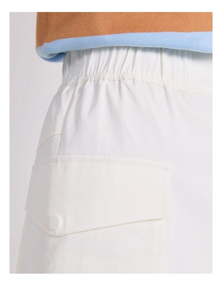 Rosie Pocket Short in Cream image 4