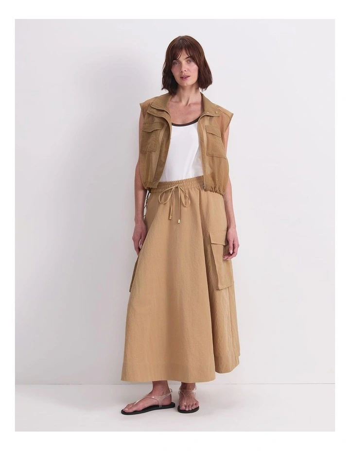 Remi Vest in Beige image 4