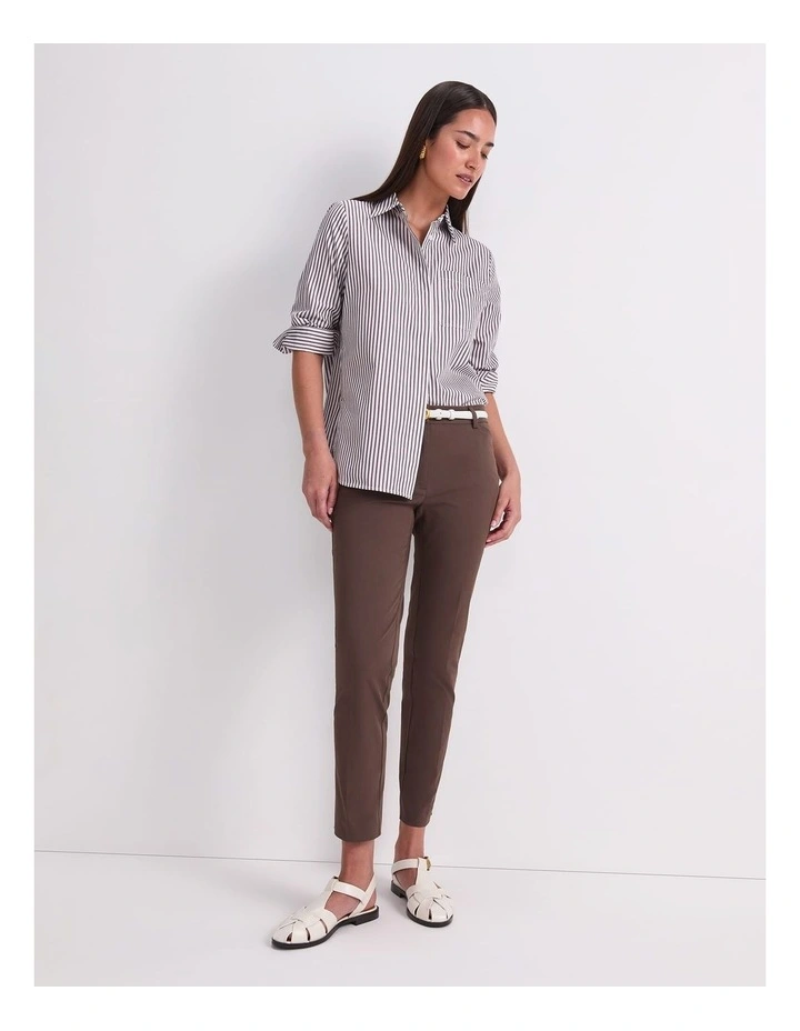 Evie Capri Pant in Brown image 3