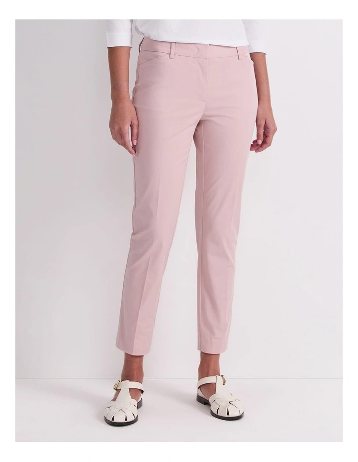 Evie Capri Pant in Pink image 1