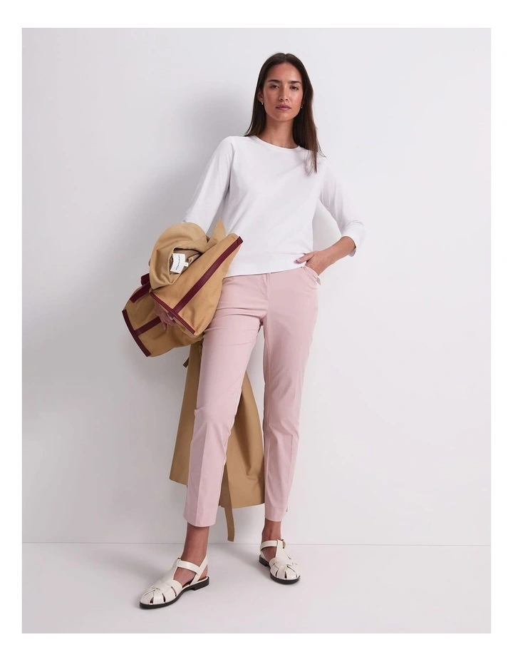 Evie Capri Pant in Pink image 5