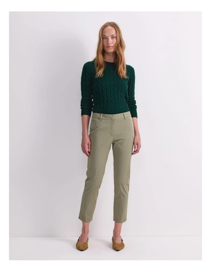 Evie Capri Pant image 3