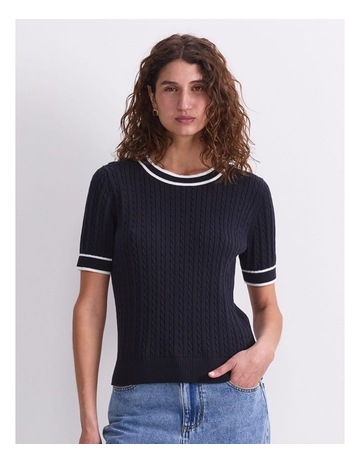 Navy/White colour