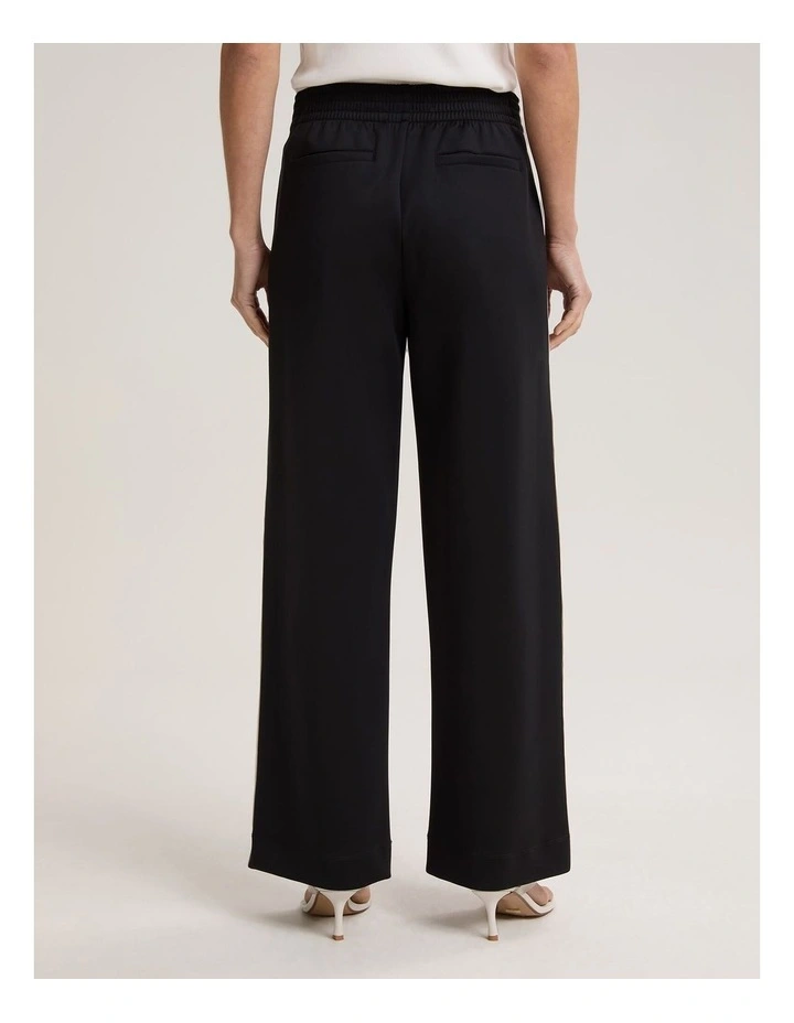 Lina Trackpant image 2