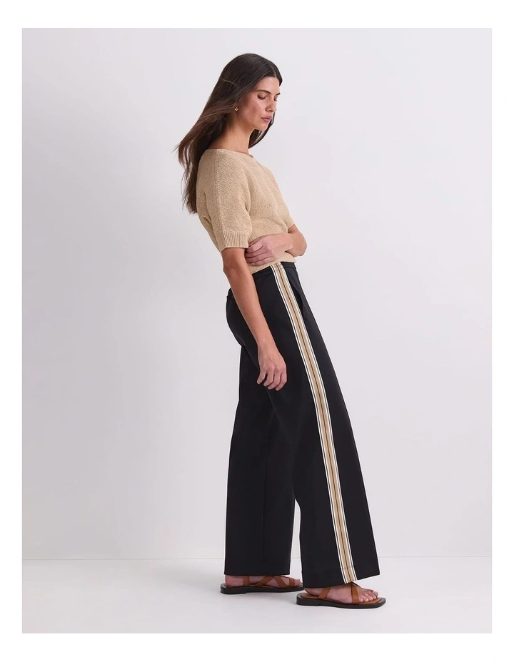 Lina Trackpant image 3