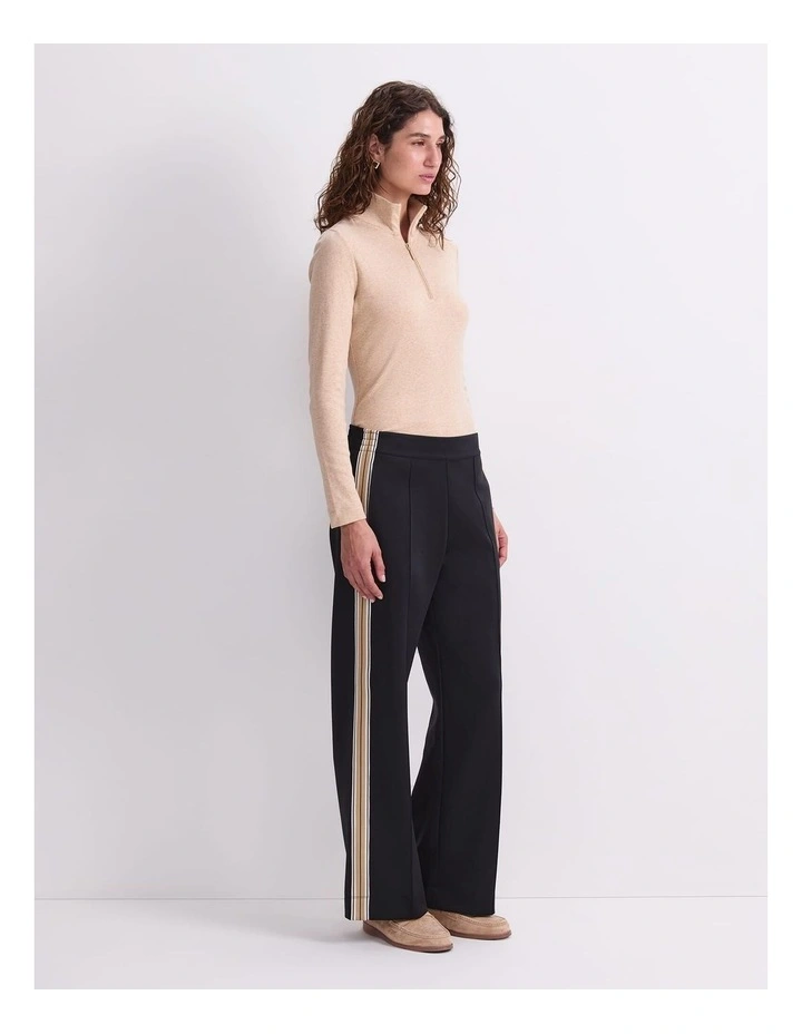 Lina Trackpant image 3