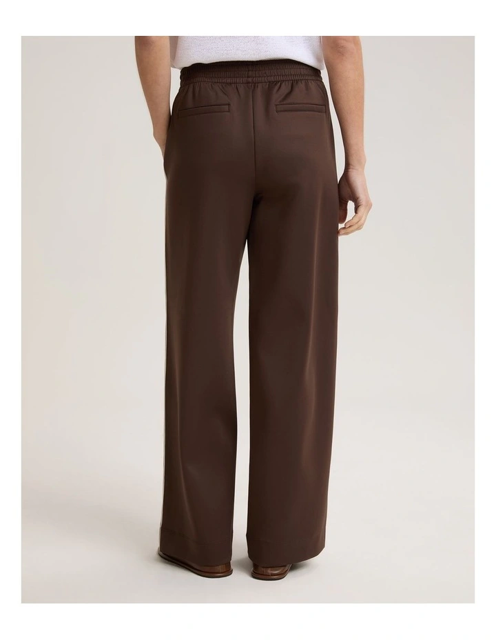 Lina Trackpant image 2