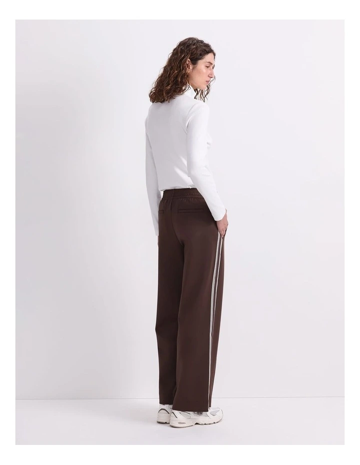 Lina Trackpant image 2