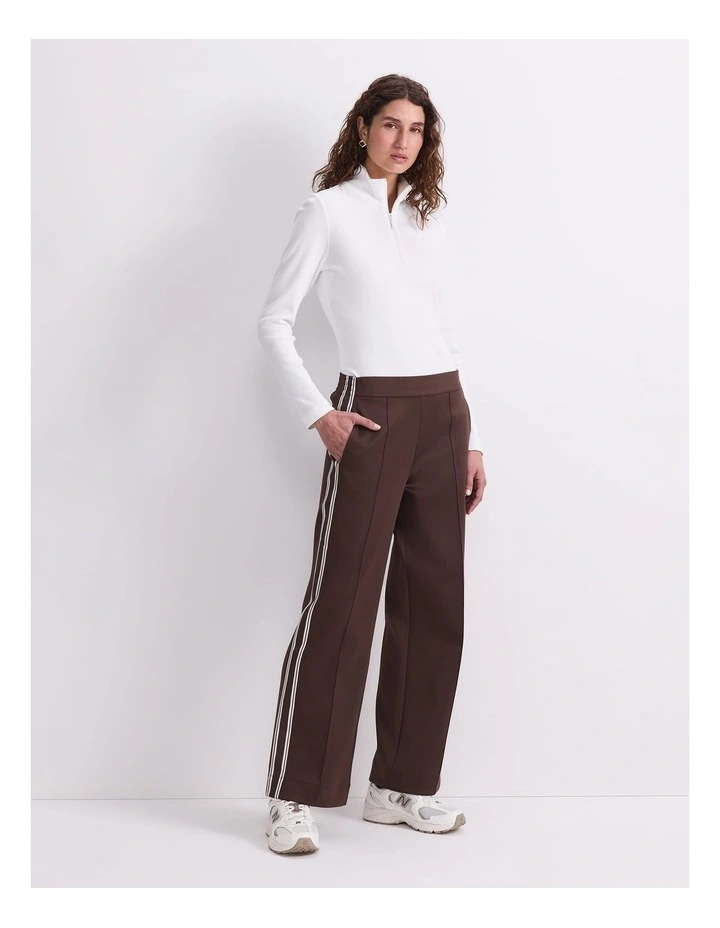Lina Trackpant image 3