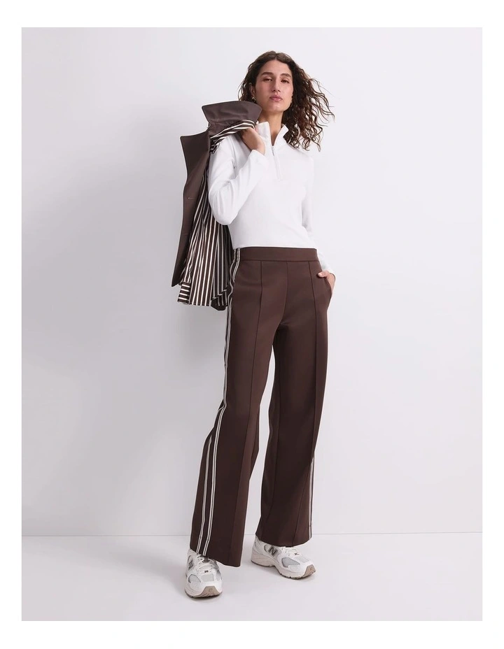 Lina Trackpant image 5