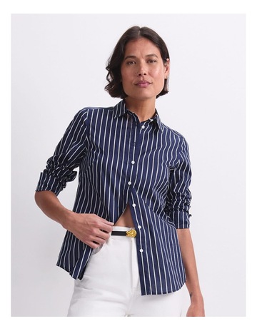 Navy/White colour