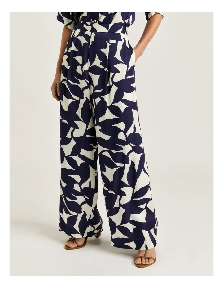 Ink Shadow Leaf Relaxed Pant image 3