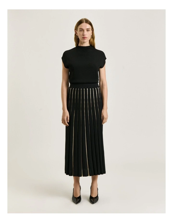 Matte & Shiny Pleat Knit Skirt in Black image 1