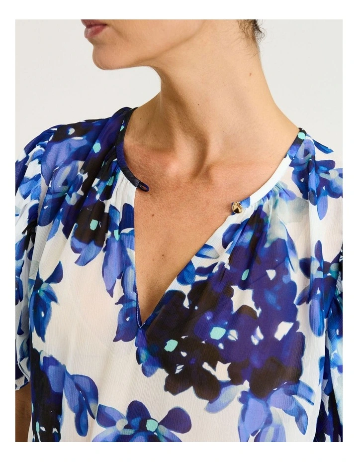 Climbing Vine Draped Sleeve Top in Ivory image 3