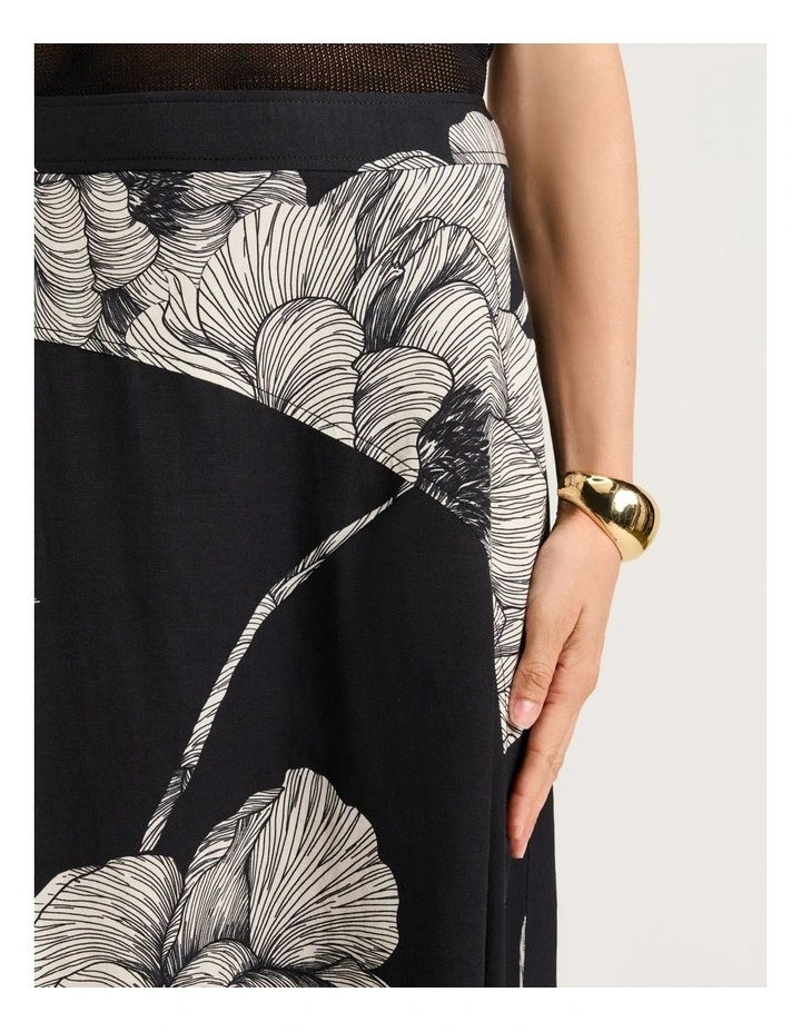 Petite Poppy Viscose Linen Maxi Skirt in Black image 3