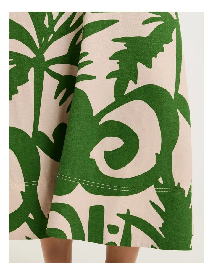 Tropical Shadow Viscose Linen Midi Skirt in Green image 4