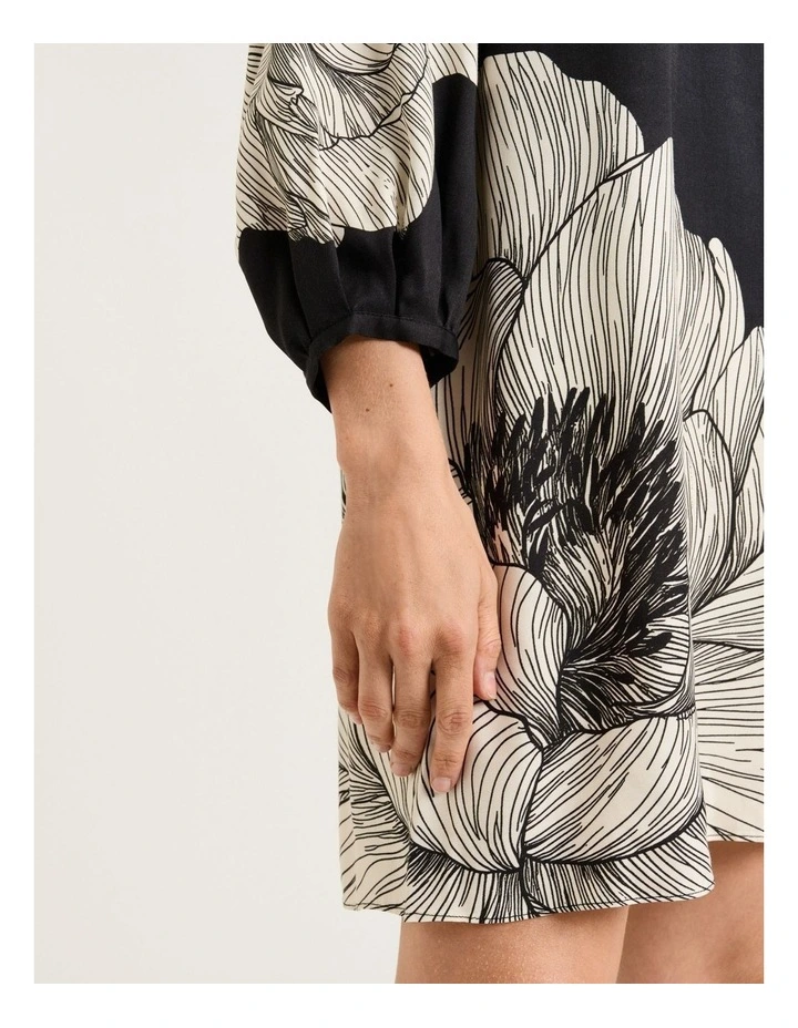 Poppy Twill Blouson Sleeve Shift Dress in Black image 4