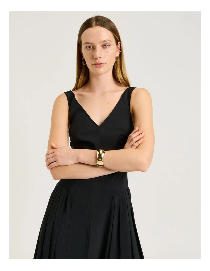 DRAPEY MODAL BLEND V NECK MIDI DRESS image 3
