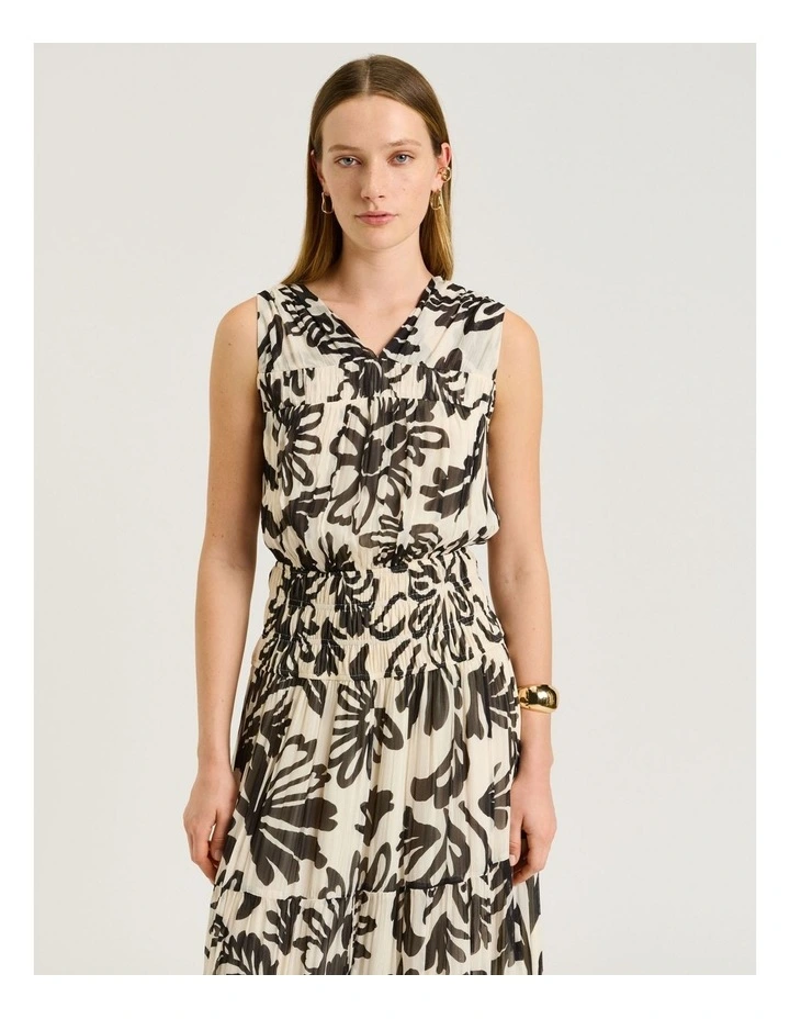 Filigree Print Crinkle Maxi Dress in Black image 3