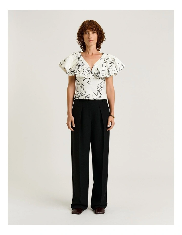 Sketch Floral Cotton Sateen Flounce Top in White image 4