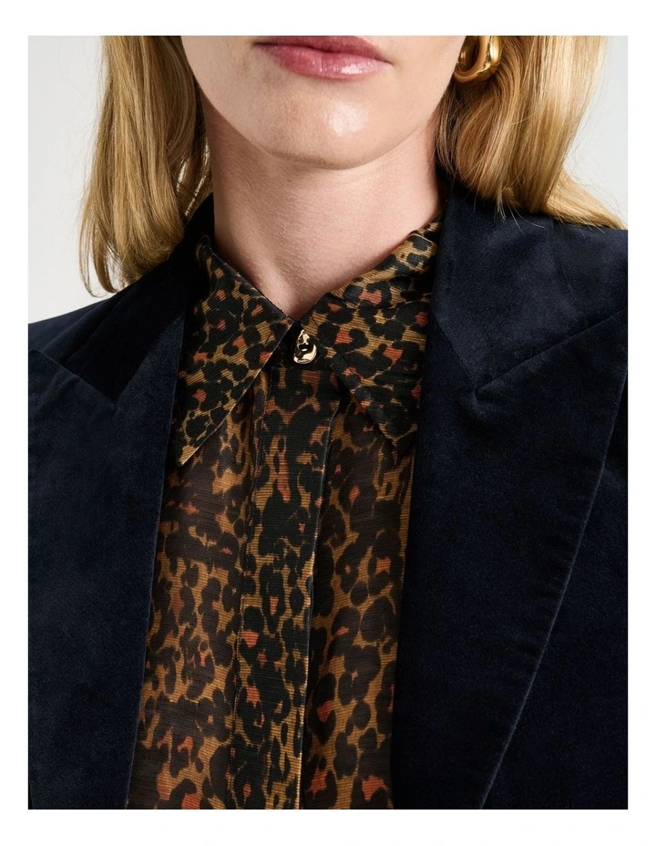 Stretch Velvet Fitted Blazer in Ink image 3