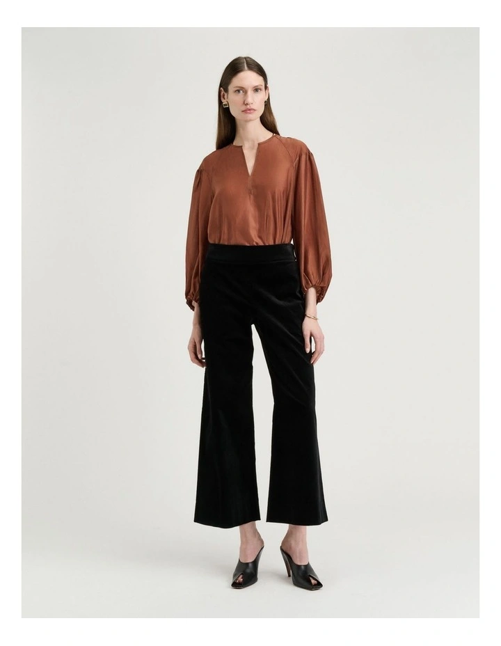 Light Lyocell Blend Blouson Sleeve Top image 3