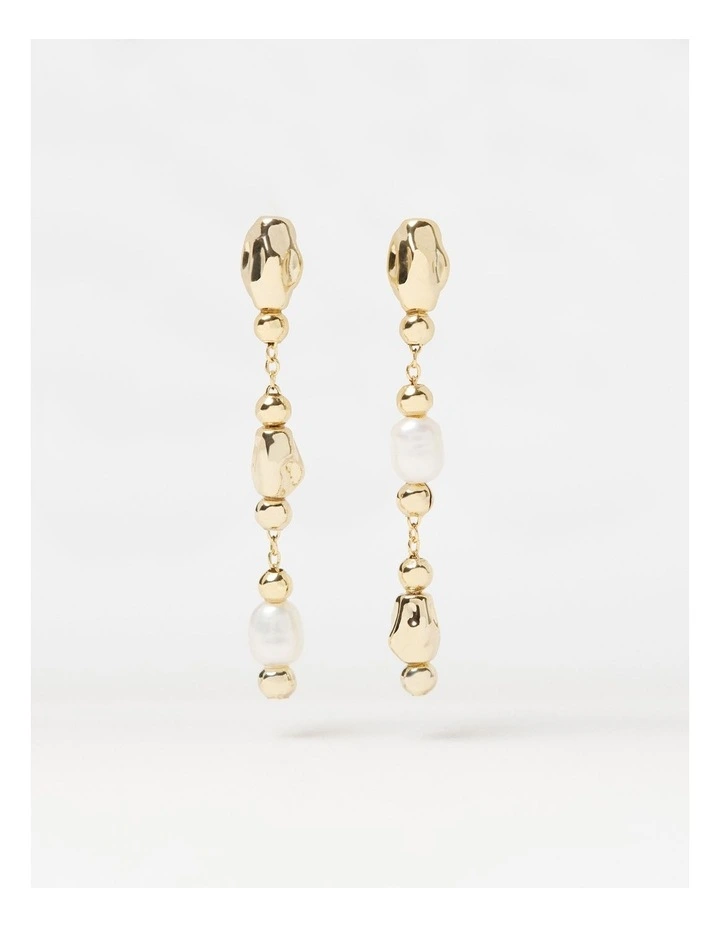 Gigi Pearl Earrings in Gold image 1