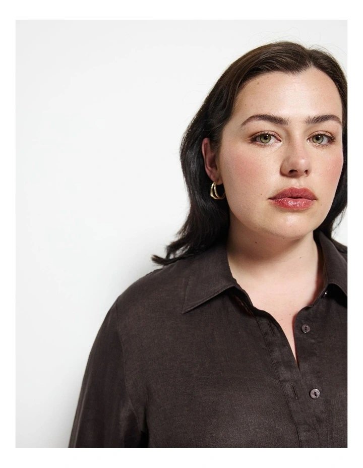 Linen Shirt in Bitter Chocolate image 3
