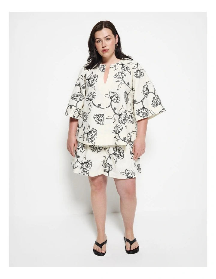 Aurora Shirt in Almond Floral image 4