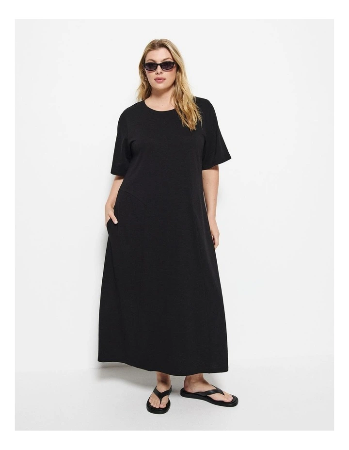 Remi Dress in Black image 4