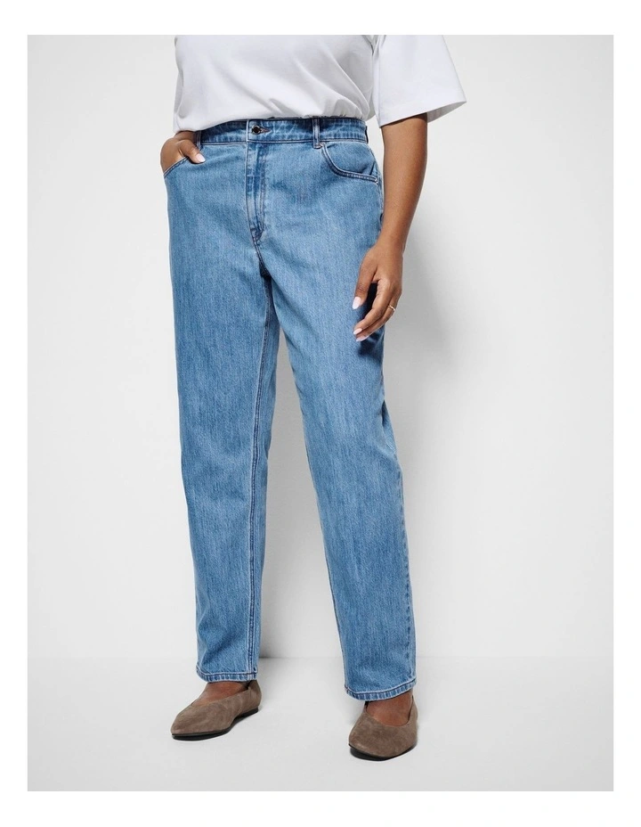 The Mid Rise Slim Jean in Light Blue Wash image 2