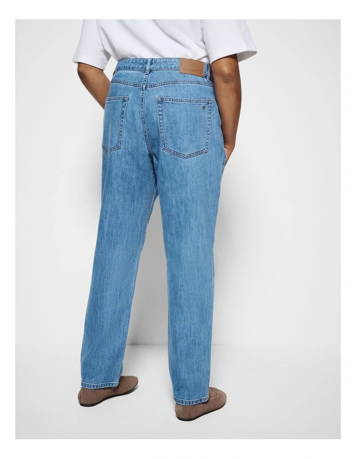 The Mid Rise Slim Jean in Light Blue Wash image 3