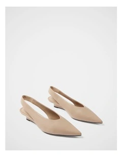 Brielle Leather Wedg in Taupe