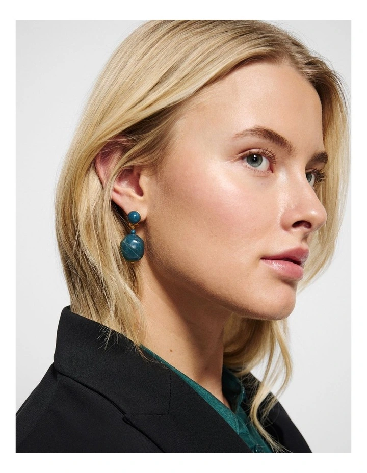 Nora Resin Drop Earr in image 2